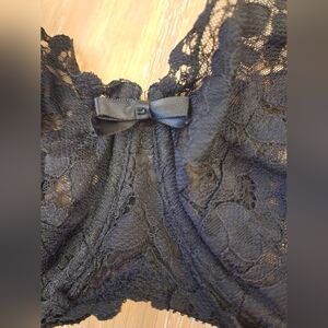 Victorias Secret Very Sexy Unlined Demi  38DD Black Lace
